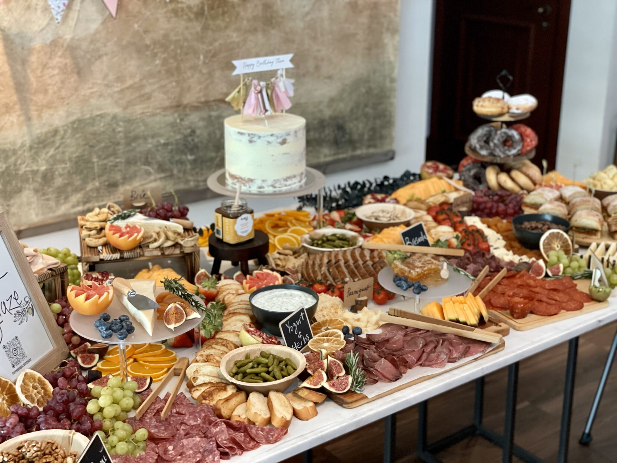 Spice Up Your Party With Delicious Catering Platters