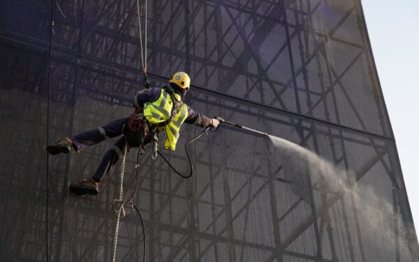 Rope Access vs Traditional Methods for Building Maintenance